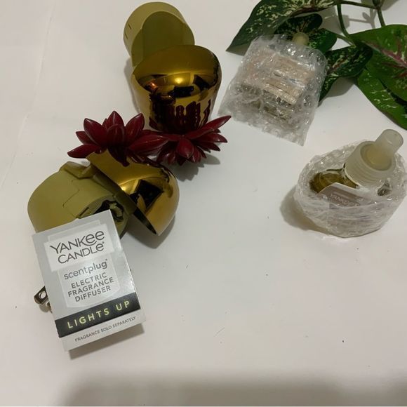 NEW Yankee Candle Succulent Scent Plug Diffuser Plug In Lot of 2 B4 - Picture 3 of 3